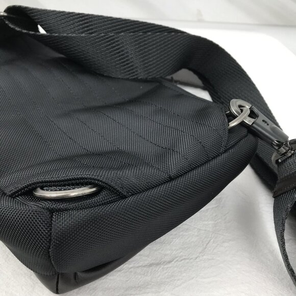 NWT TUMI SLING BAG In black - Picture 8 of 11